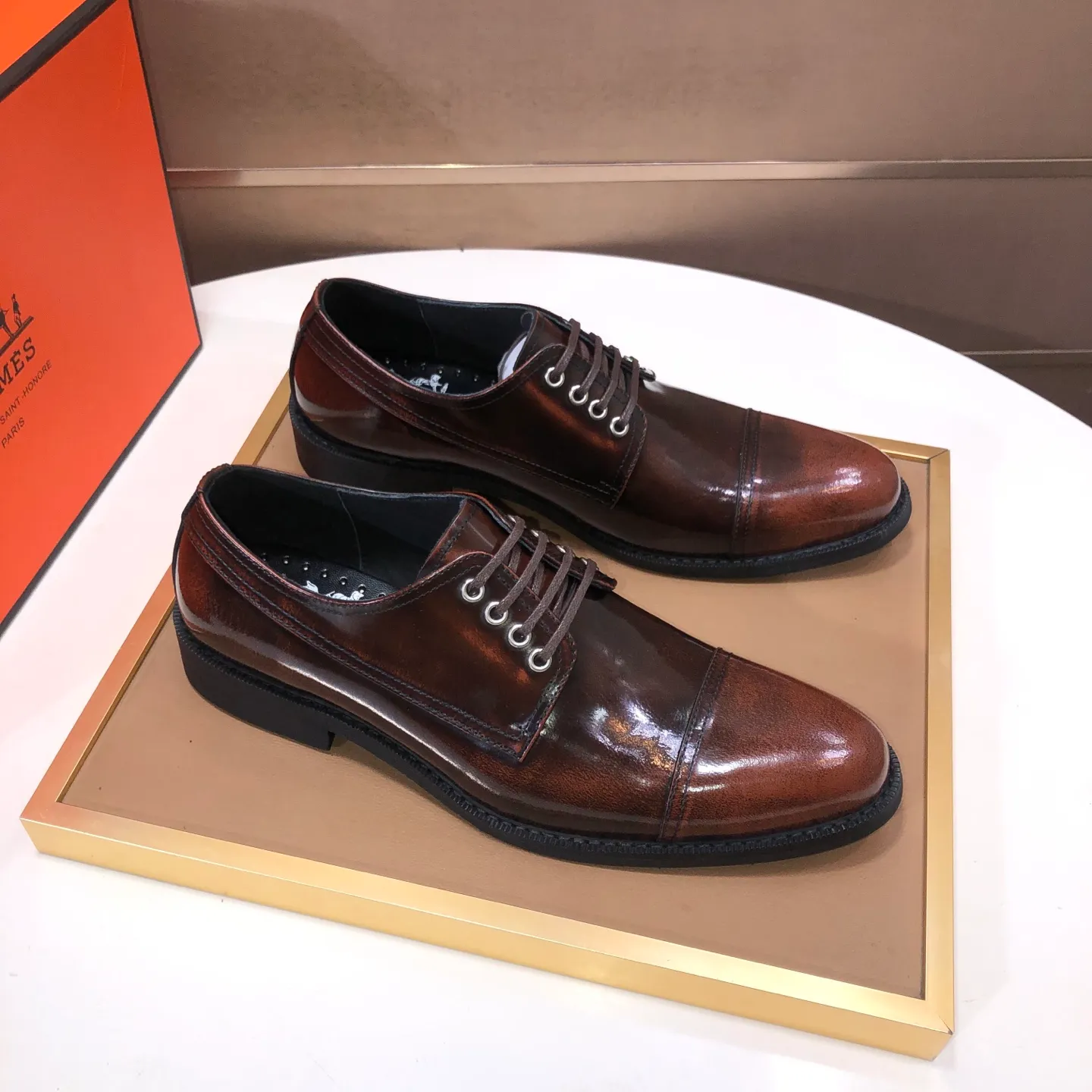 Men's Men's Shoes💰540💰[HERMES] (cowhide lining)🍀Italian top luxury🍀He does not pursue novel styles and gorgeous colors, but attracts the favor of successful men with his flawless, elegant and classic style. Formal leather shoes This very comfortable, simple and stable style allows you to easily match any style! The pattern is absolutely 1:1 refined from the original case, and we strive for excellence in materials, imported cowhide + cowhide lining💪💪💪extraordinary texture👍! .Code number: 39-45 (45 customized)